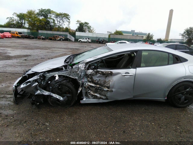 Toyota Prius Le Awd-e 2024 JTDADABU8R3016084 Image 6