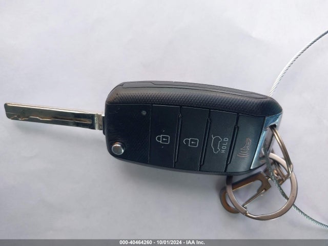 KIA SOUL + 2017 KNDJP3A50H7411915 Image 11