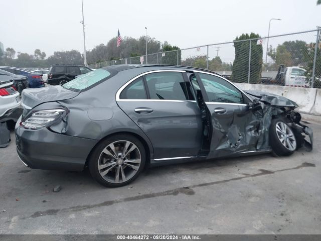 55SWF4JB9HU188397 Mercedes-Benz C 300 Luxury/sport