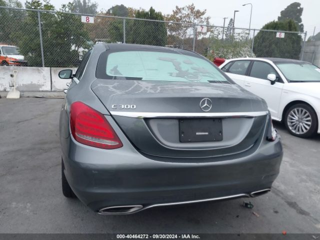 55SWF4JB9HU188397 Mercedes-Benz C 300 Luxury/sport