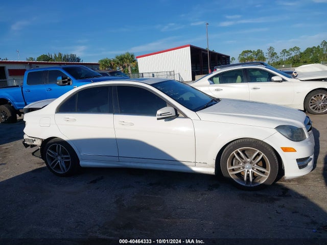 WDDGF4HB8EA948597 Mercedes-Benz C 250 Luxury/sport