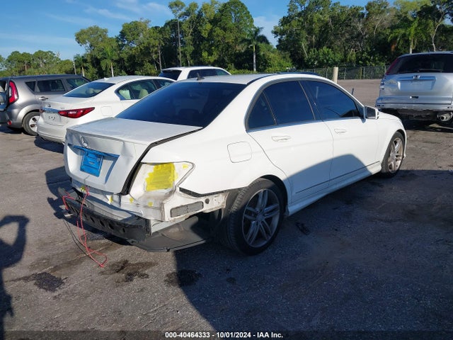 WDDGF4HB8EA948597 Mercedes-Benz C 250 Luxury/sport