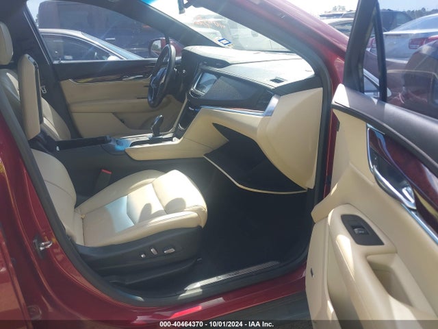 1GYKNCRS9HZ240178 Cadillac Xt5 Premium Luxury