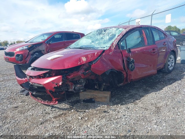 Toyota COROLLA LE 2022 JTDEPMAE1NJ227248 Image 2