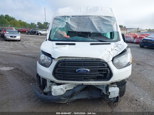 Ford Transit-250 2018 1FTYR2CM8JKB13350 Image 12