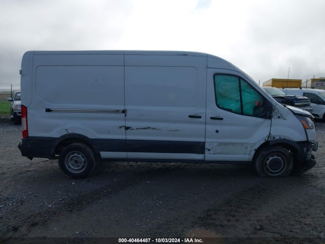 Ford Transit-250 2018 1FTYR2CM8JKB13350 Image 13