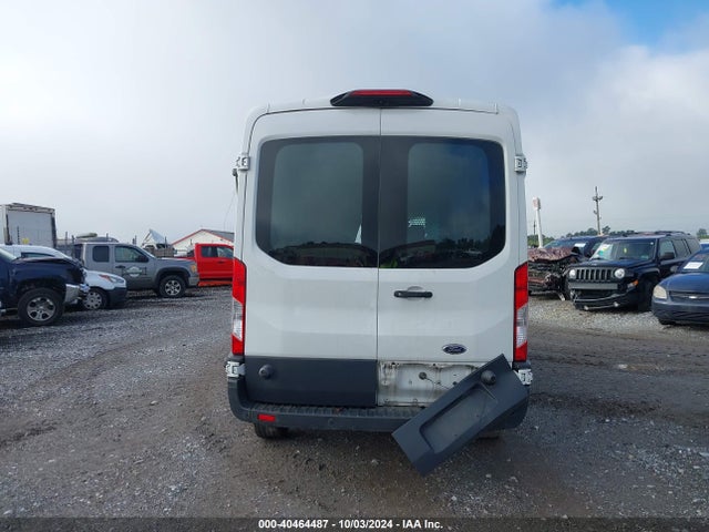 Ford Transit-250 2018 1FTYR2CM8JKB13350 Image 16