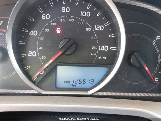 Toyota RAV4 LE 2015 JTMZFREVXFJ054178 Image 15