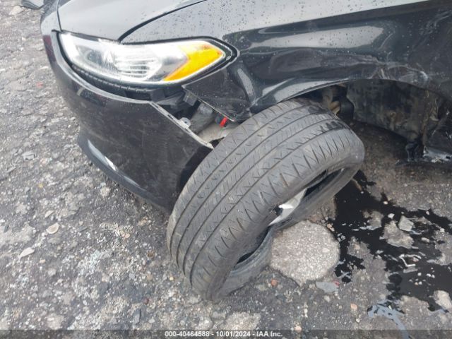 3FA6P0HD1FR212952 Ford FUSION SE