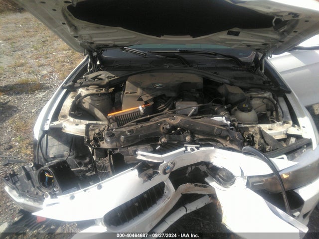 WBA3C3G57FNS76028 BMW 320i Xdrive