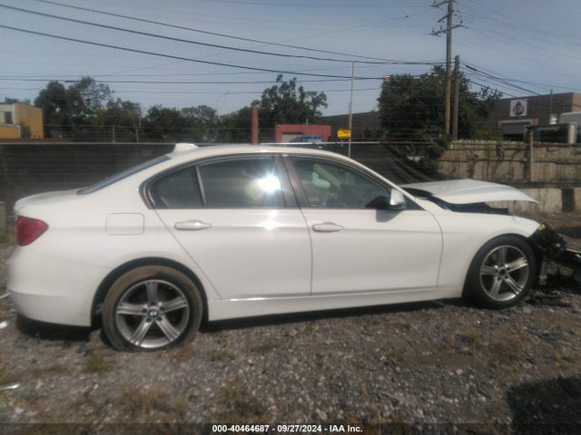 WBA3C3G57FNS76028 BMW 320i Xdrive