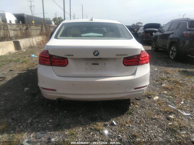 WBA3C3G57FNS76028 BMW 320i Xdrive