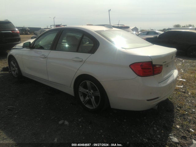 WBA3C3G57FNS76028 BMW 320i Xdrive
