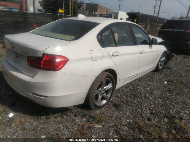 WBA3C3G57FNS76028 BMW 320i Xdrive