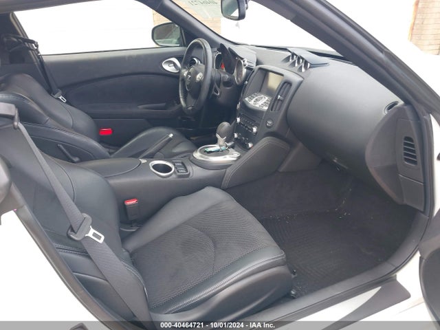 JN1AZ4EH1EM636381 Nissan 370z Touring