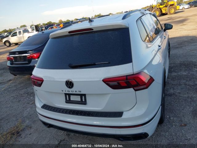 3VVCB7AXXNM176751 Volkswagen Tiguan 2.0t Se R-line Black
