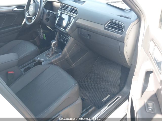 3VVCB7AXXNM176751 Volkswagen Tiguan 2.0t Se R-line Black