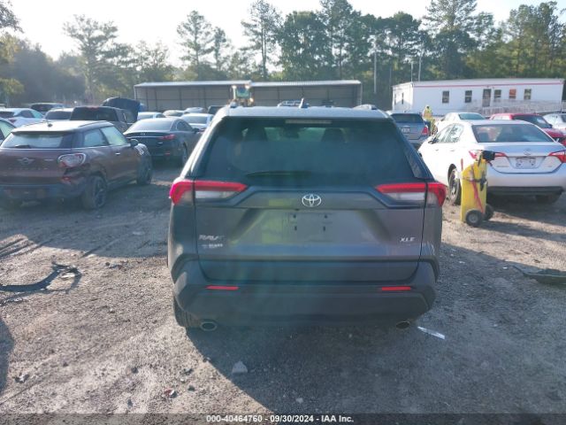 2T3W1RFV6MC121374 Toyota Rav4 Xle