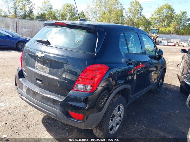 Chevrolet TRAX LS 2017 3GNCJKSBXHL282951 Image 4