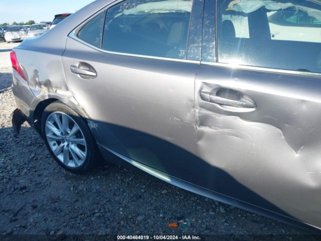 JTHBA1D22G5024285 Lexus IS 200T