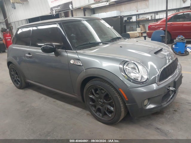 2009 MINI COOPER S WMWMF73529TT94769 Photo 0