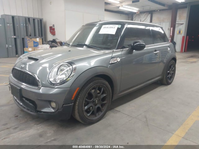 2009 MINI COOPER S WMWMF73529TT94769 Photo 1