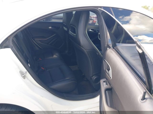 WDDSJ4GB3HN402085 Mercedes-Benz CLA 250 4MATIC