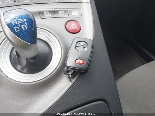 Toyota Prius Two 2015 JTDKN3DU3F1997037 Image 11