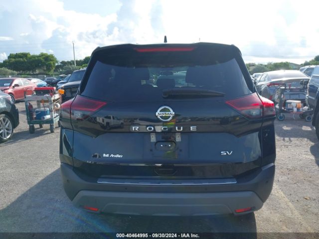 5N1AT3BA6MC833076 Nissan Rogue Sv Fwd