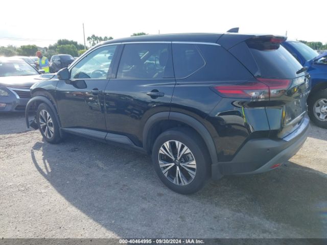 5N1AT3BA6MC833076 Nissan Rogue Sv Fwd