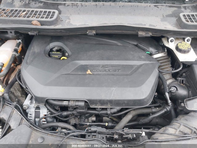 1FMCU0JX5EUB12818 Ford Escape Titanium