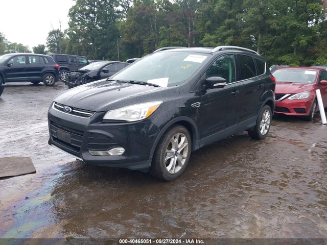 1FMCU0JX5EUB12818 Ford Escape Titanium