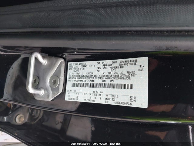 1FMCU0JX5EUB12818 Ford Escape Titanium