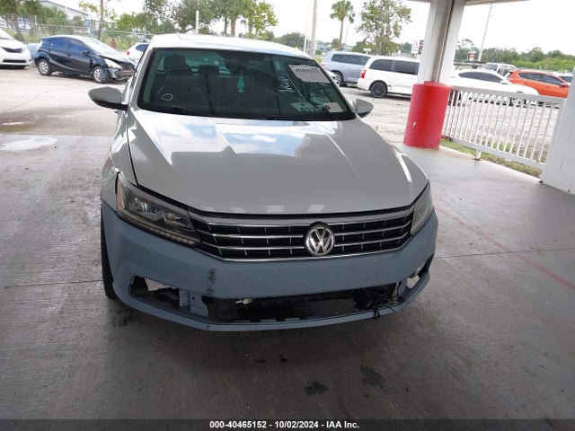 1VWBA7A34JC020109 Volkswagen Passat 2.0t Se