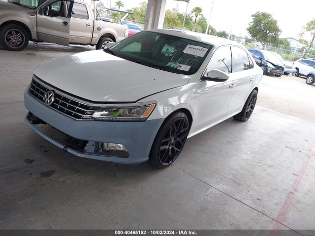 1VWBA7A34JC020109 Volkswagen Passat 2.0t Se