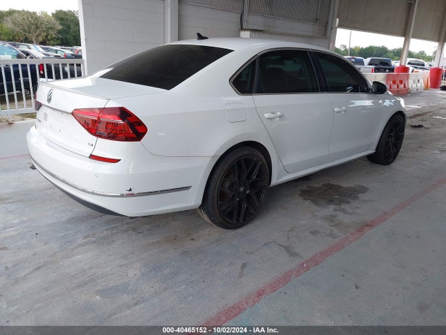 1VWBA7A34JC020109 Volkswagen Passat 2.0t Se