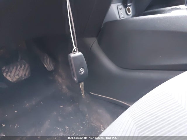 Nissan ROGUE S 2016 KNMAT2MV6GP629311 Image 11