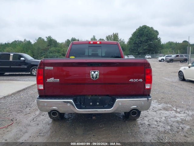 1C6RR7GT6JS103863 RAM 1500 Big Horn  4x4 6'4 Box