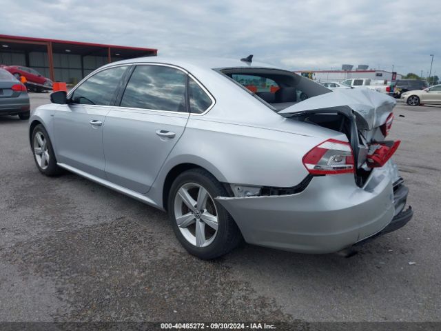 1VWAT7A36FC112982 Volkswagen Passat 1.8t Limited Edition