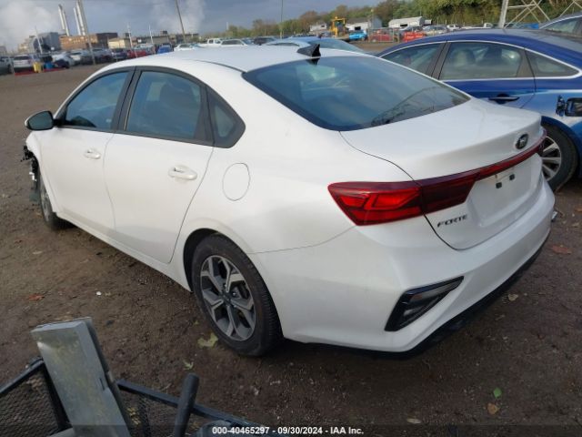 3KPF24ADXME408953 KIA Forte Lxs