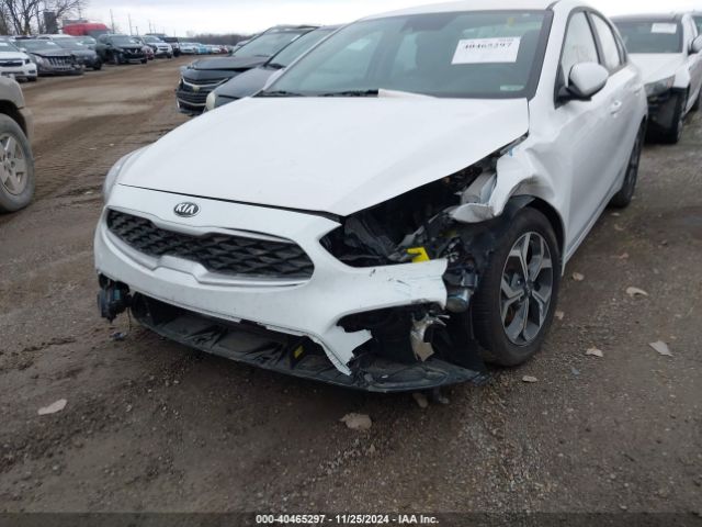 3KPF24ADXME408953 KIA Forte Lxs