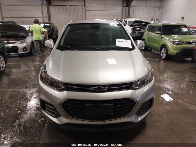Chevrolet TRAX LS 2017 3GNCJKSB2HL187350 Image 12
