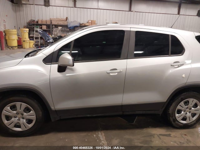 Chevrolet TRAX LS 2017 3GNCJKSB2HL187350 Image 14