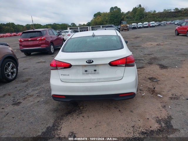 KIA FORTE LX 2017 3KPFK4A72HE073851 Image 17