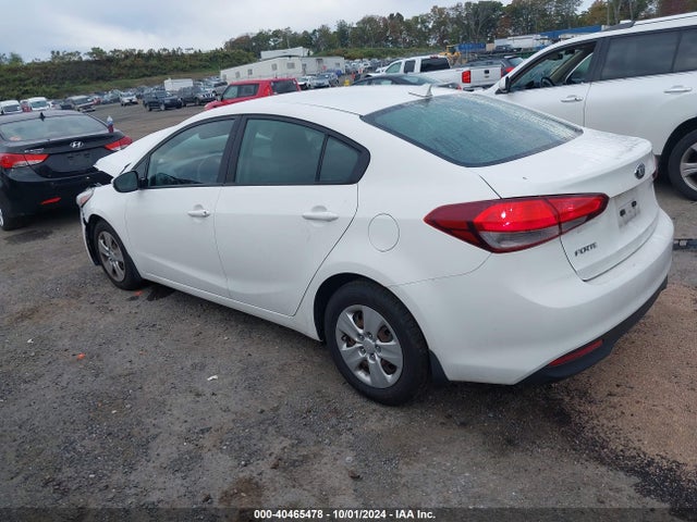KIA FORTE LX 2017 3KPFK4A72HE073851 Image 3
