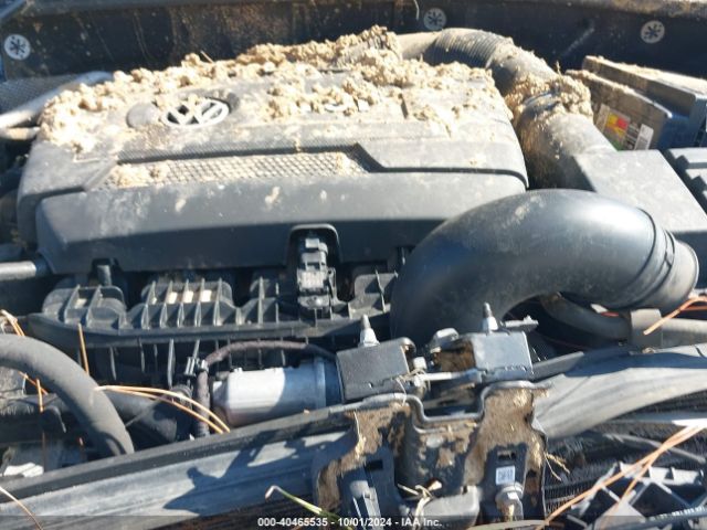 1VWBT7A37HC068983 Volkswagen Passat 1.8t Se