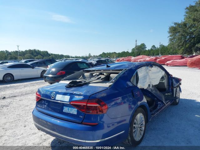 1VWBT7A37HC068983 Volkswagen Passat 1.8t Se