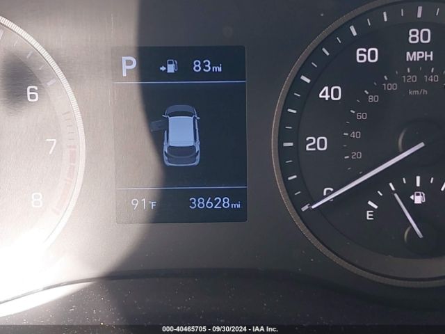 KM8J23A40MU381098 Hyundai TUCSON SE