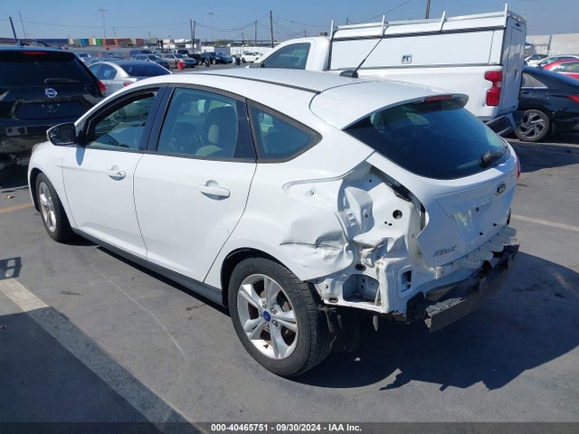 Ford FOCUS SE 2014 1FADP3K23EL378791 Image 3