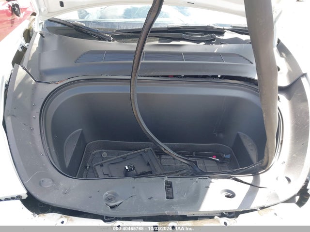 2024 TESLA MODEL Y 7SAYGDED4RF113050 Photo 9